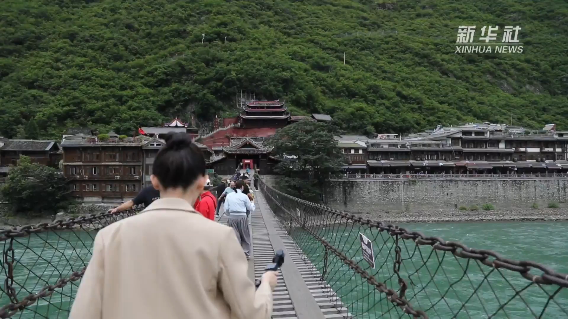踏访泸定桥，重温91年前那场“飞夺”冲锋