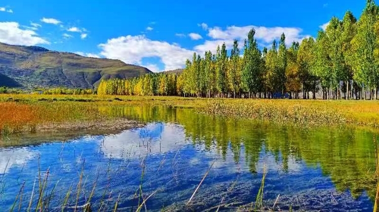 行走在十月的拉萨河谷