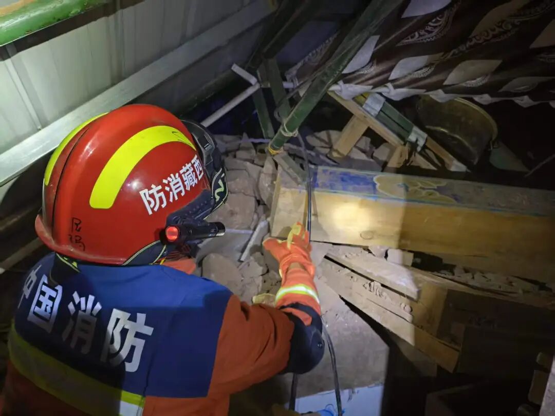 巴青县7.0级地震 |震后第一夜！