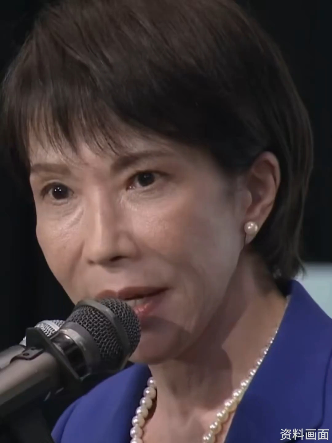 右翼议题狂飙，经济乏善可陈，高市执政一年干了啥？