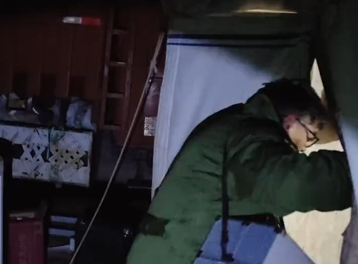 巴青地震灾区寒夜里最暖的出诊